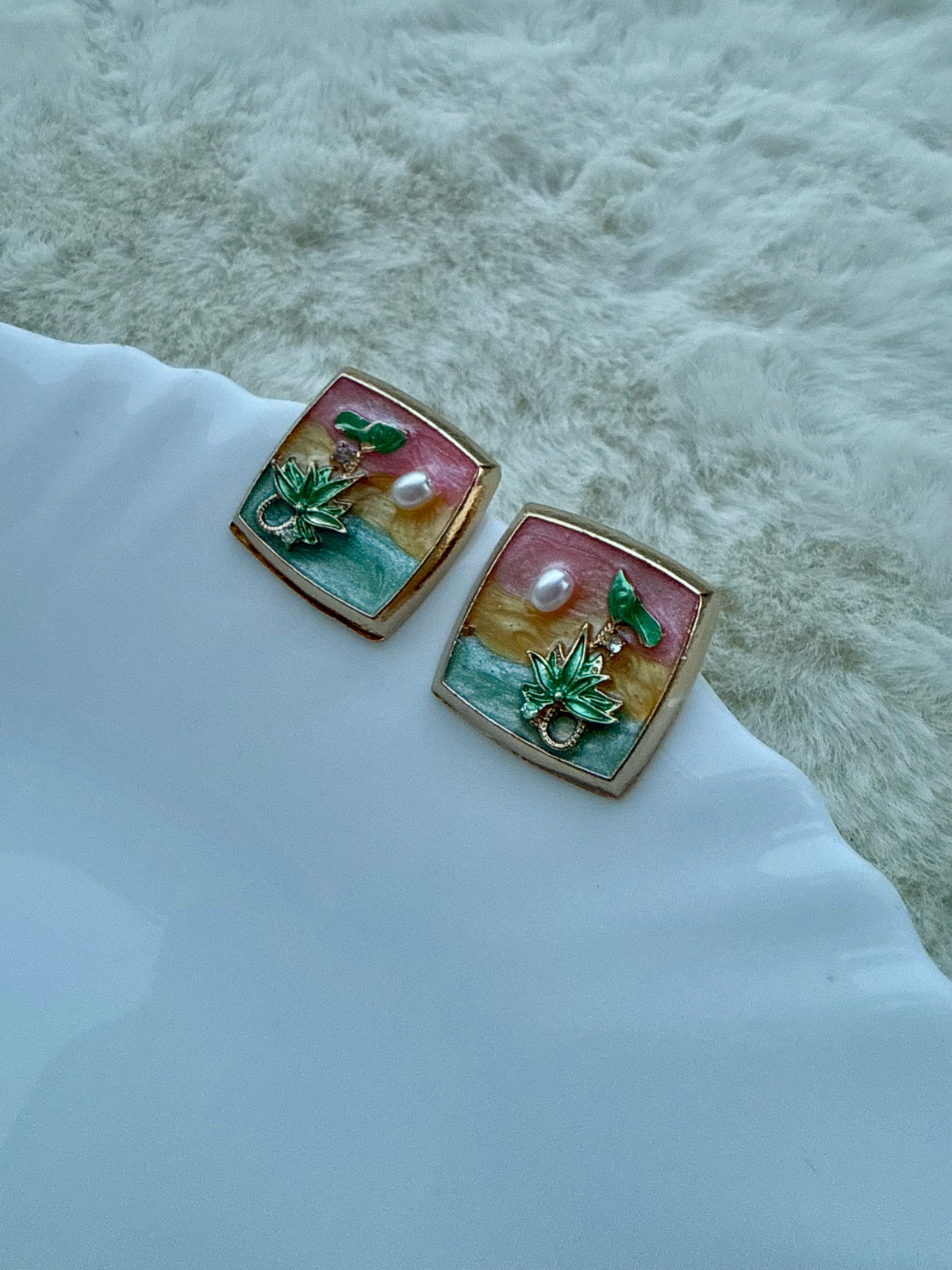 Floré Square Studs