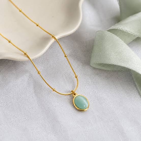 Opal Cat-Eye Necklace